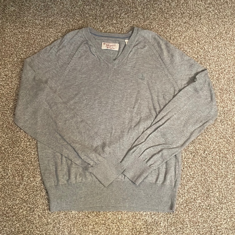 Penguin Men’s V-Neck Sweater